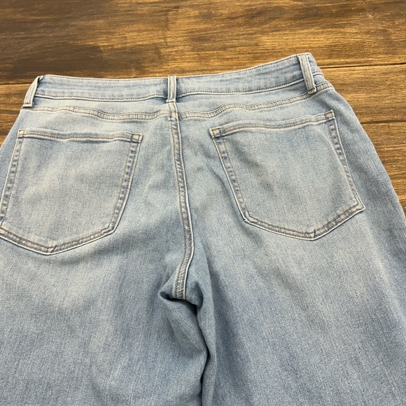 Size 12 Jeans 3 Pairs together . Old Navy(2) Wonderly(1) BGUC - Picture 10 of 13
